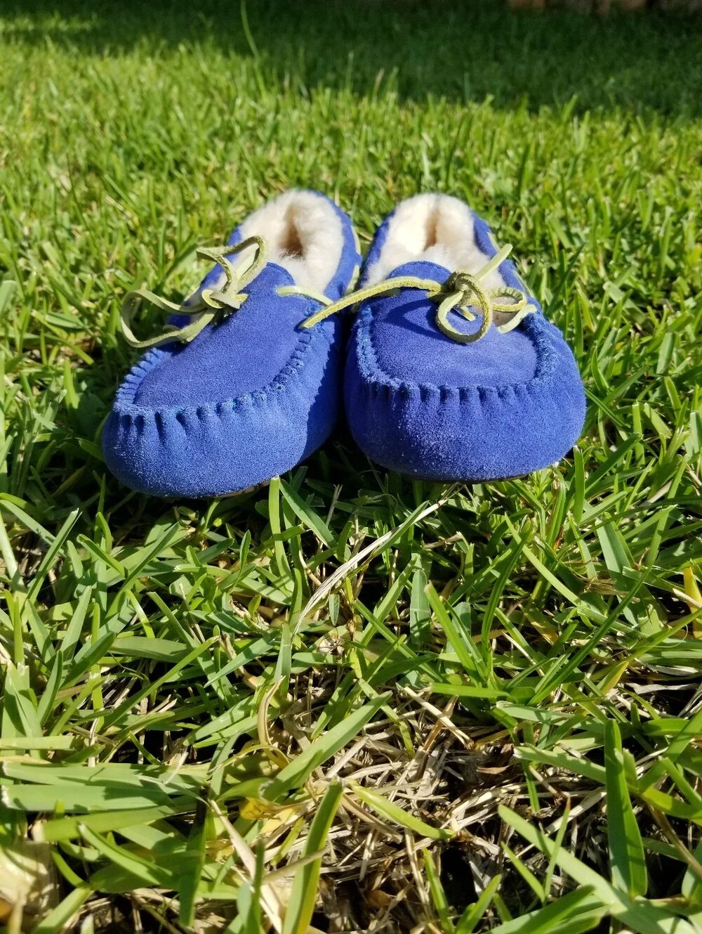 UGG Australia Dakota Blue Suede Moccasin Wool Lined Slippers Size 2